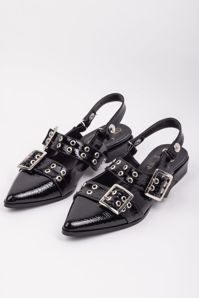 FLATS PUNTA STUDS